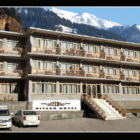 Hotel Nitesh Manāli Exterior foto
