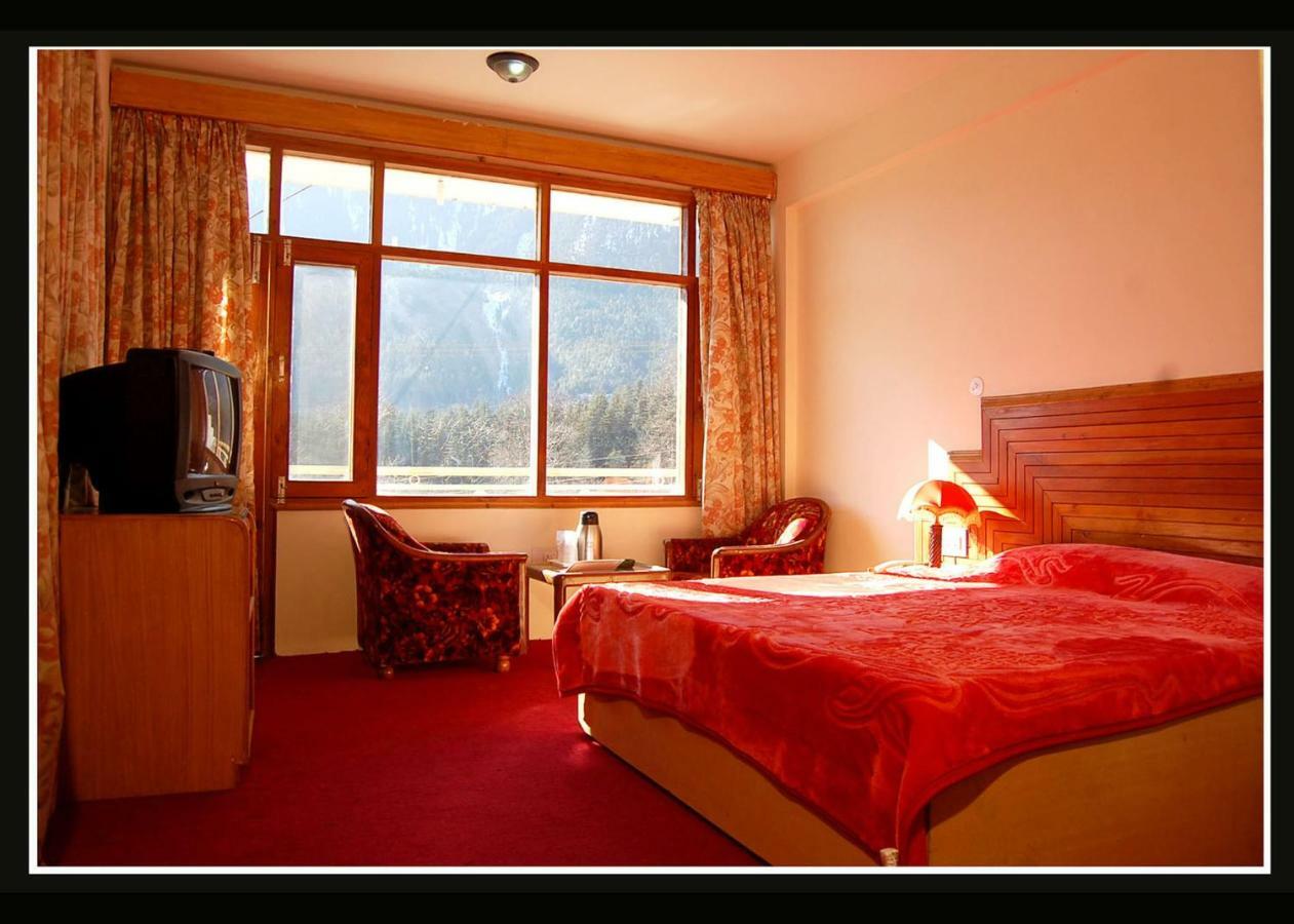 Hotel Nitesh Manāli Exterior foto